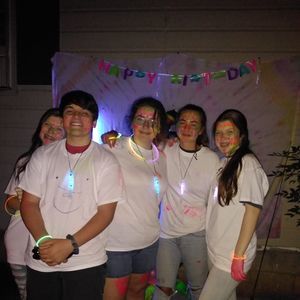 Meet your Posher, Tayler